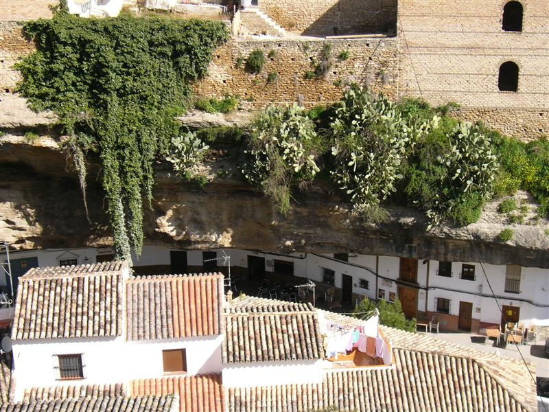 Wohnmobilstellplatz Campingplatz Andalusien Weisse Dörfer Setenil